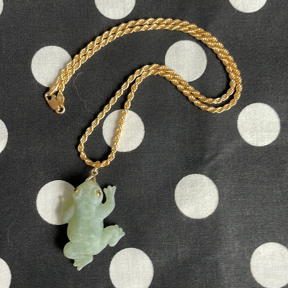 Savvy Cie Jewelry 8 Karat Gold Plated Jade Frog Pendant Necklace